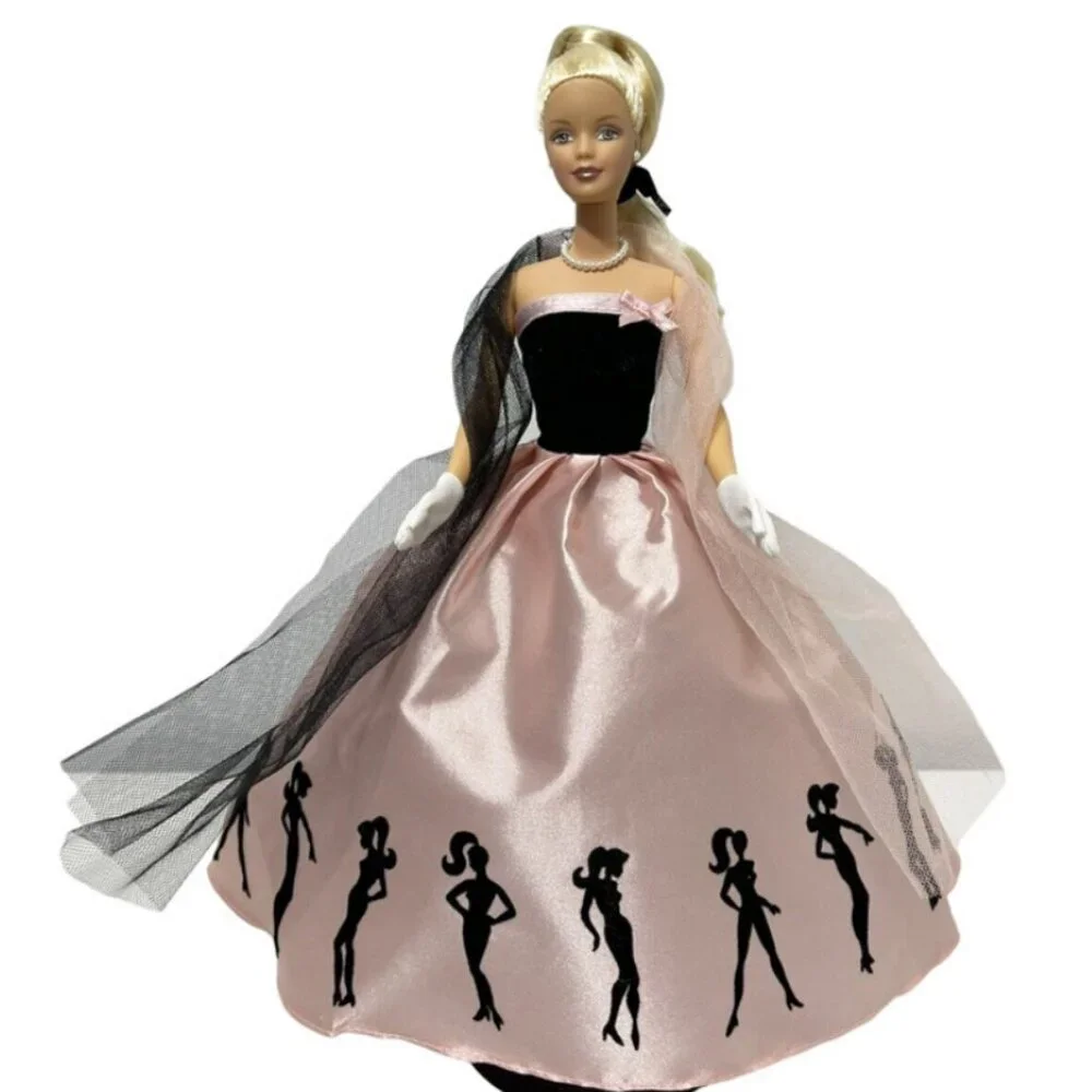 Vintage Mattel Elegant 2000 Timeless Silhouette Retro Barbie Caucasian/Blonde